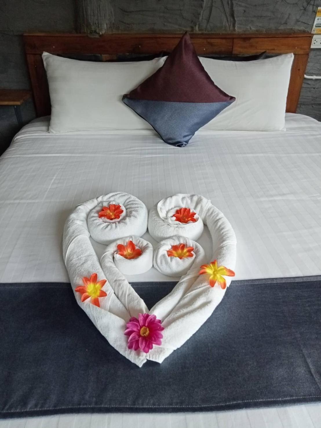 Keeree Loft Resort Thong Pha Phum Exteriér fotografie