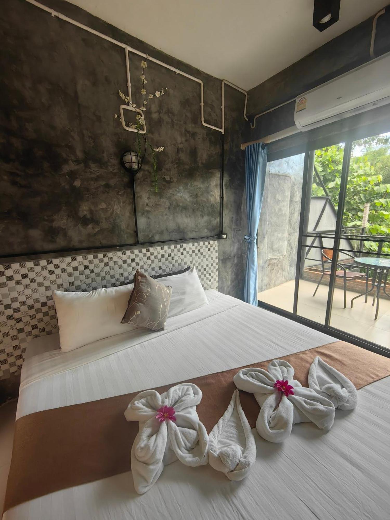 Keeree Loft Resort Thong Pha Phum Exteriér fotografie