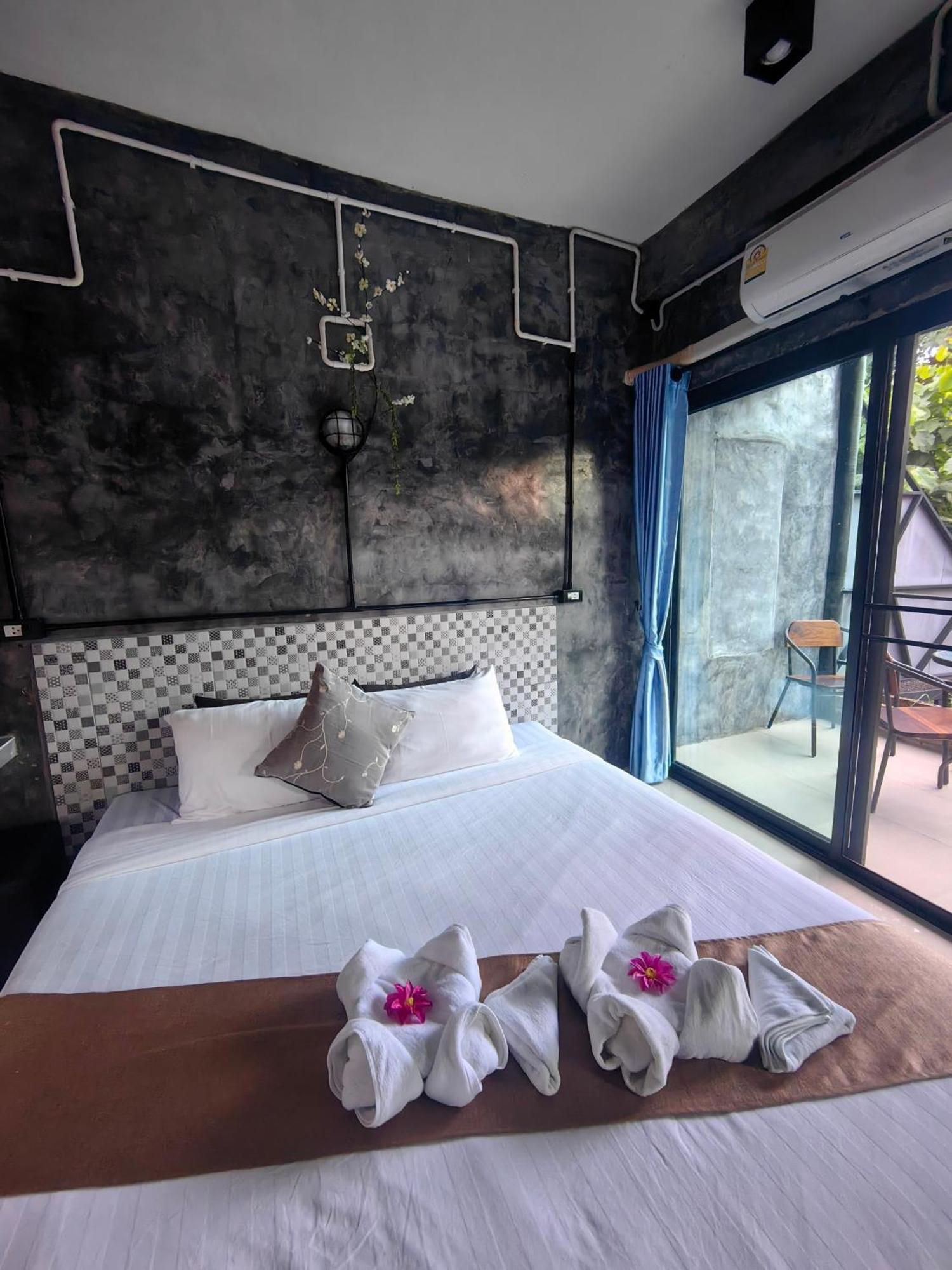 Keeree Loft Resort Thong Pha Phum Exteriér fotografie